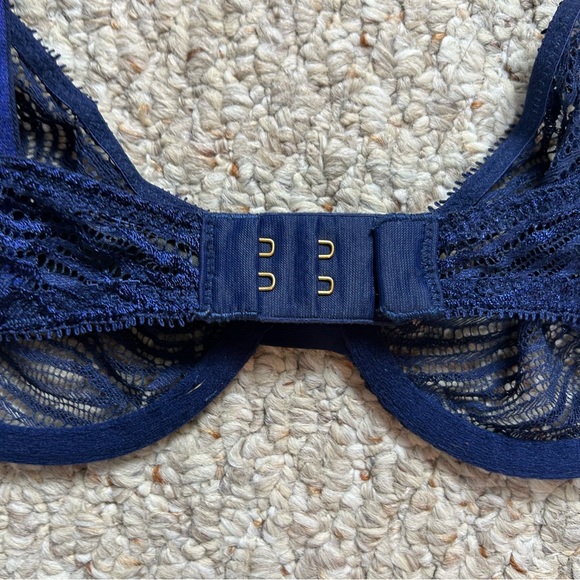 Victorias Secret Blue Unlined Demi Bra Womens 34C Lace Adjustable Strap Wired - Picture 4 of 10